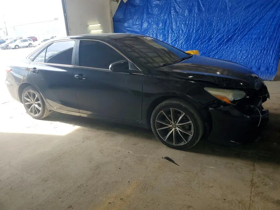 2016 TOYOTA CAMRY XSE  
