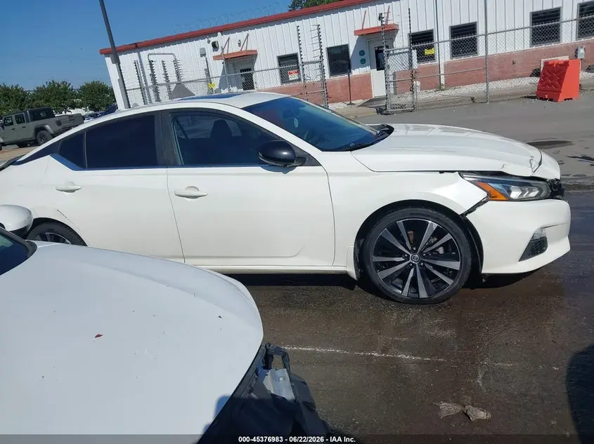 2019 NISSAN ALTIMA 2.5 SR
