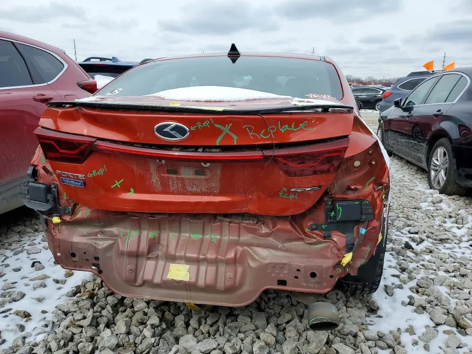 2020 KIA FORTE GT LINE  