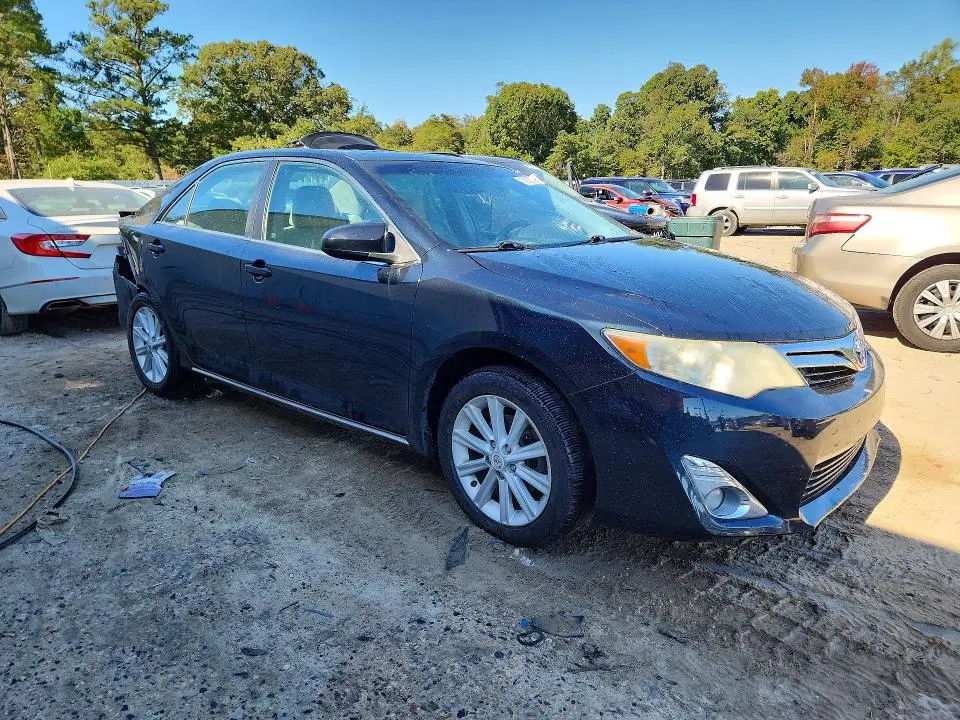 2012 TOYOTA CAMRY XLE V6  
