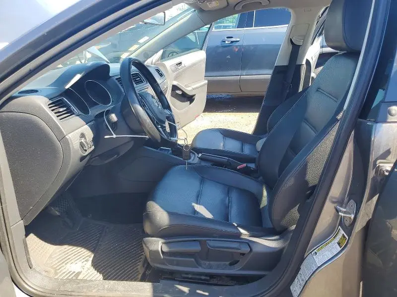 2015 VOLKSWAGEN JETTA SE  