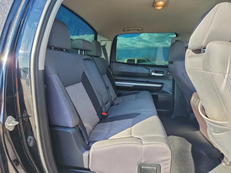 2016 TOYOTA TUNDRA CREWMAX SR5  