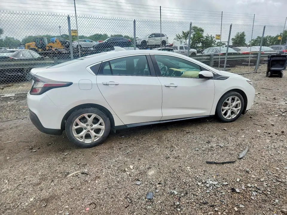 2016 CHEVROLET VOLT LTZ  
