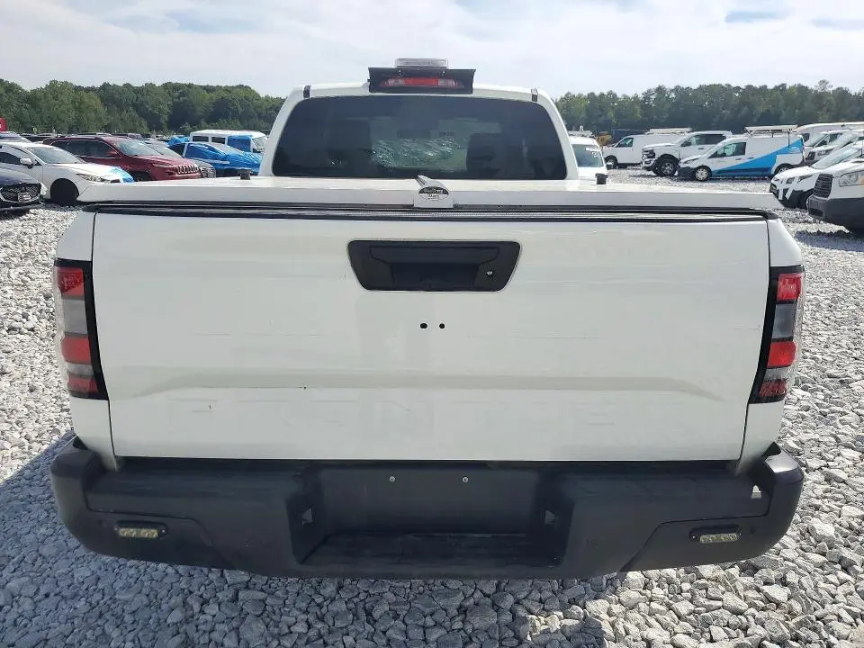 2024 NISSAN FRONTIER S  