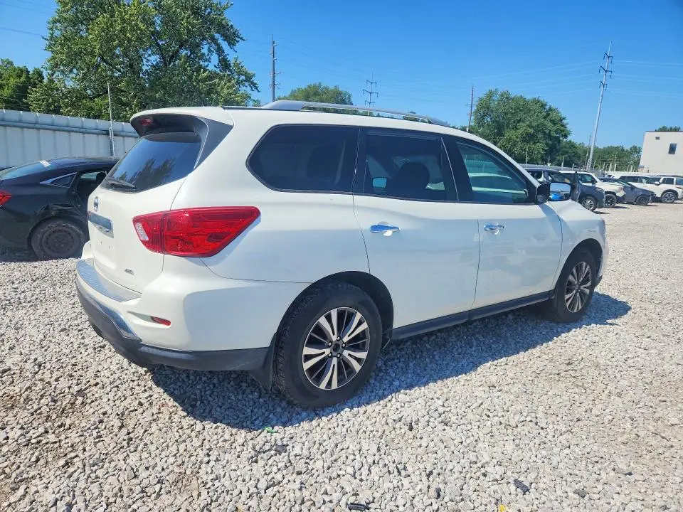 2017 NISSAN PATHFINDER S  