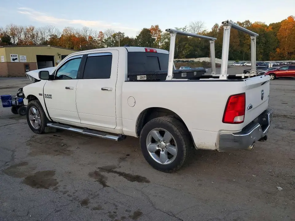 2017 RAM 1500 SLT  