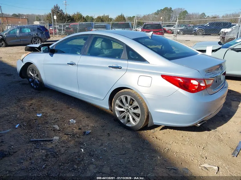 2011 HYUNDAI SONATA SE