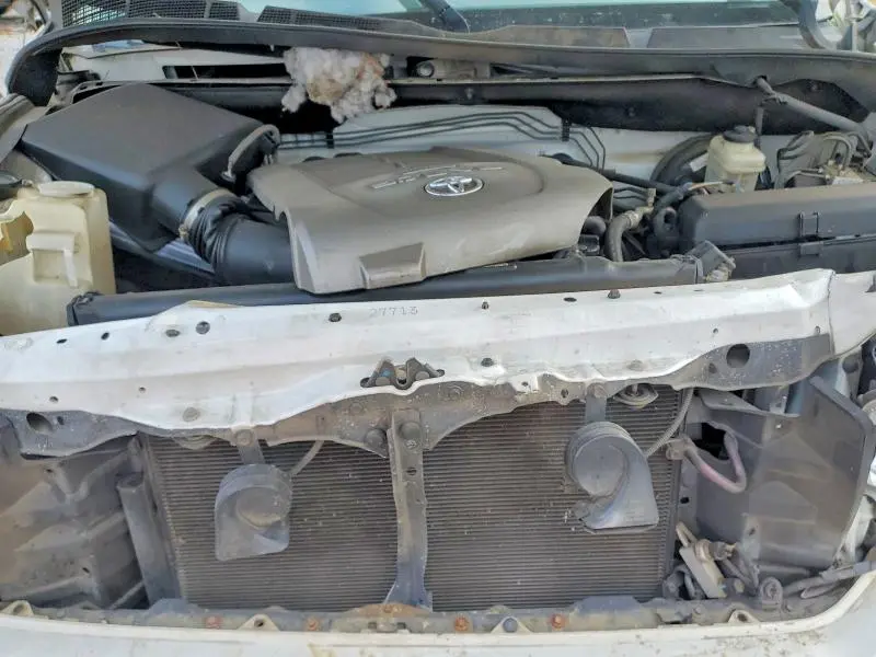 2010 TOYOTA TUNDRA GRADE  