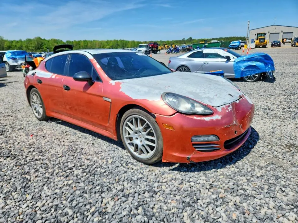 2011 PORSCHE PANAMERA 2  