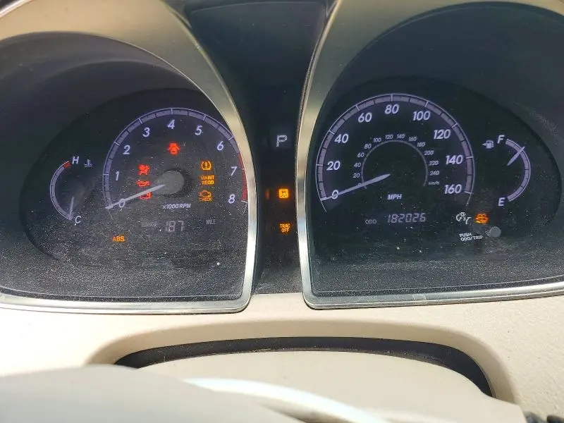 2011 TOYOTA AVALON LIMITED  
