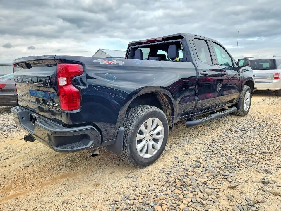 2023 CHEVROLET SILVERADO K1500 CUSTOM  