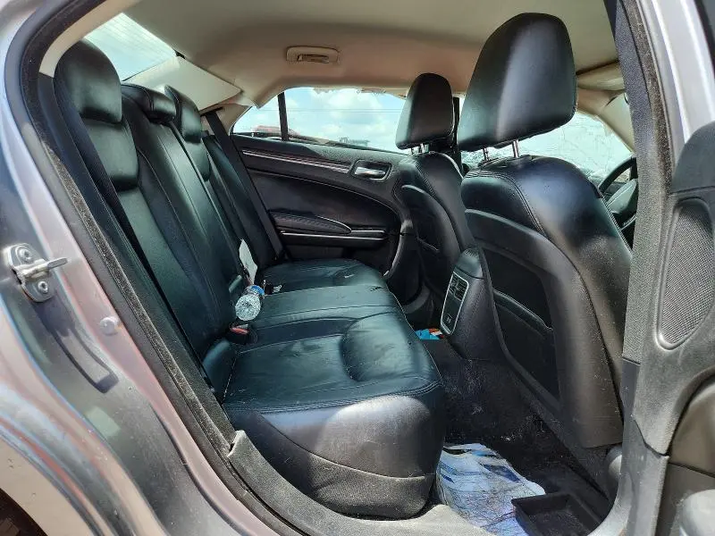 2015 CHRYSLER 300 LIMITED  