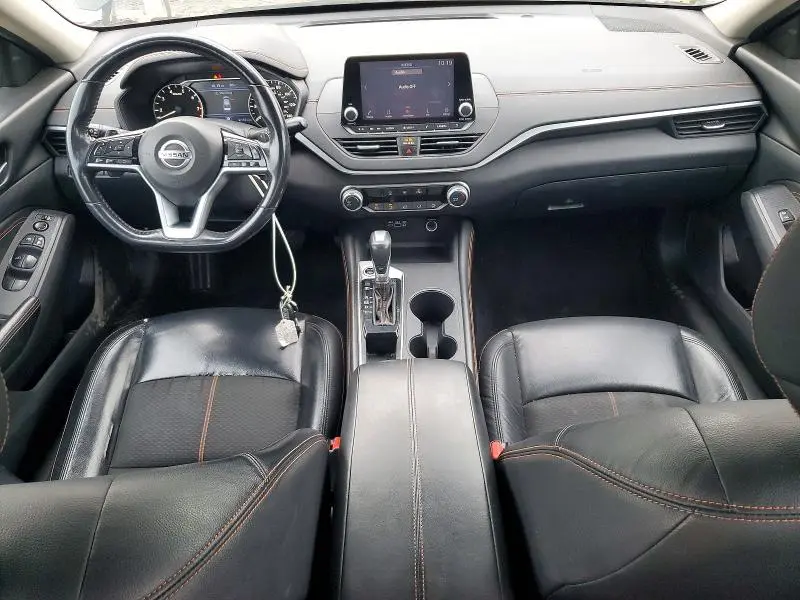 2021 NISSAN ALTIMA SR  
