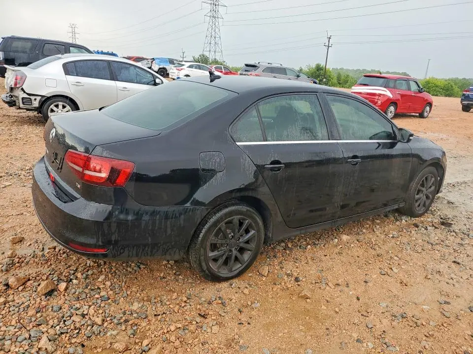 2017 VOLKSWAGEN JETTA SE  