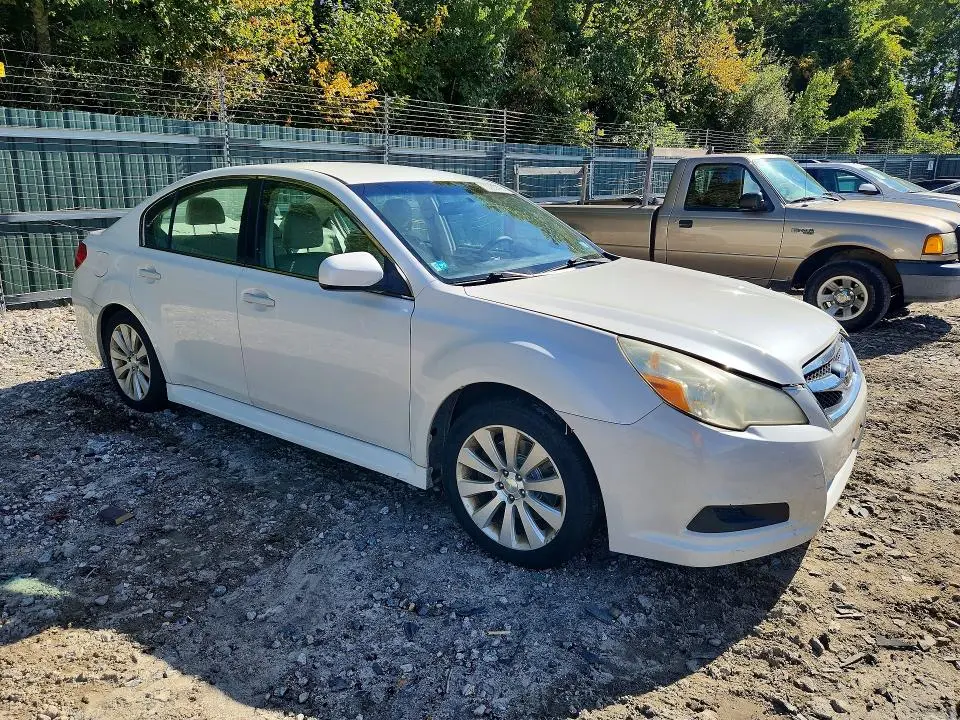 2011 SUBARU LEGACY 3.6R LIMITED  