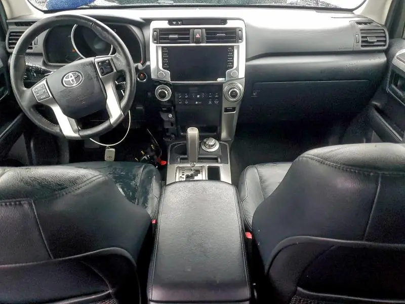 2011 TOYOTA 4RUNNER SR5  