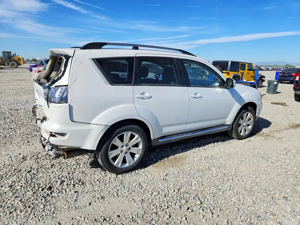 2012 MITSUBISHI OUTLANDER SE  