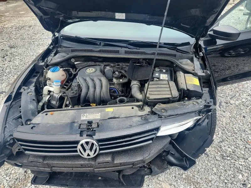 2011 VOLKSWAGEN JETTA BASE  