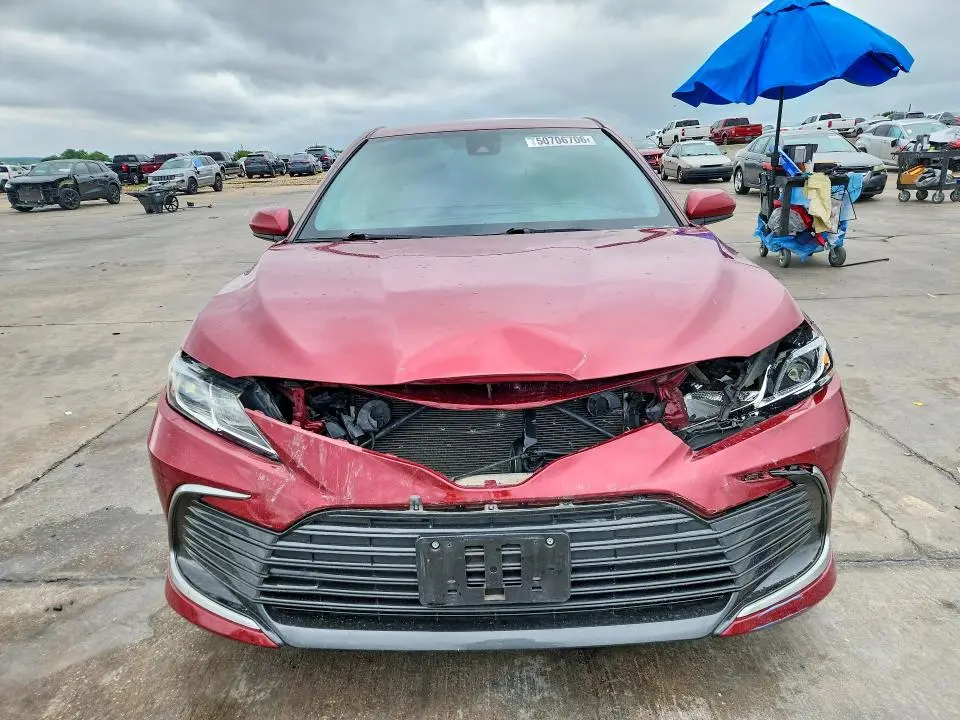 2021 TOYOTA CAMRY LE  