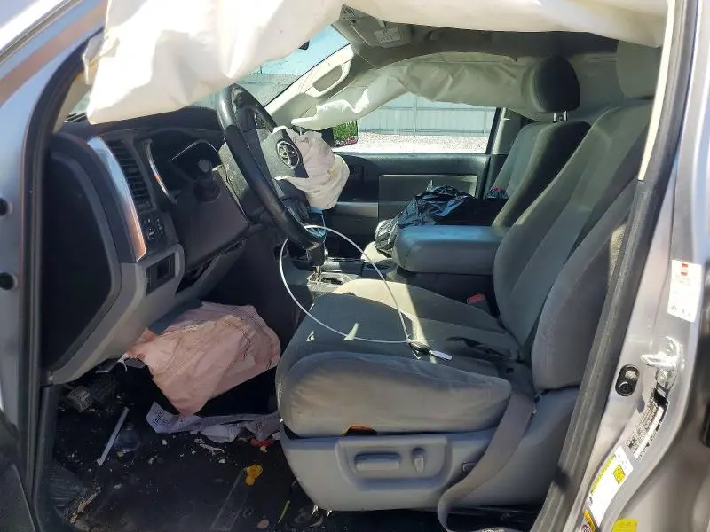 2018 TOYOTA SEQUOIA SR5  