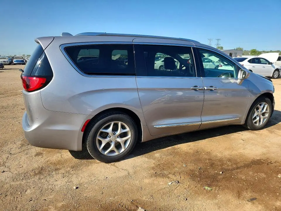 2018 CHRYSLER PACIFICA TOURING L PLUS  
