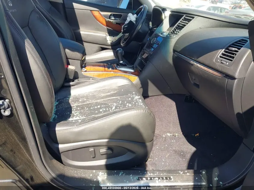 2011 INFINITI FX35  