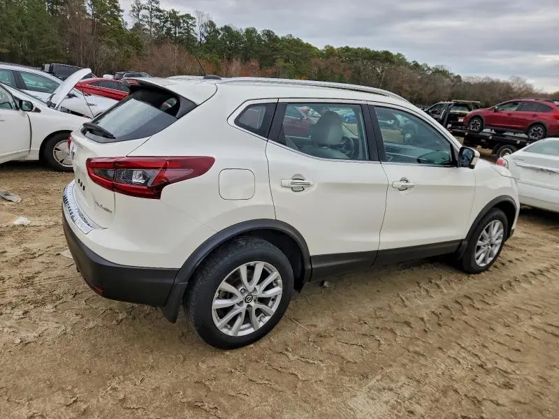2022 NISSAN ROGUE SPORT SV  