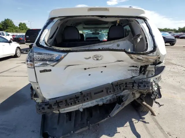 2013 TOYOTA SIENNA SPORT  