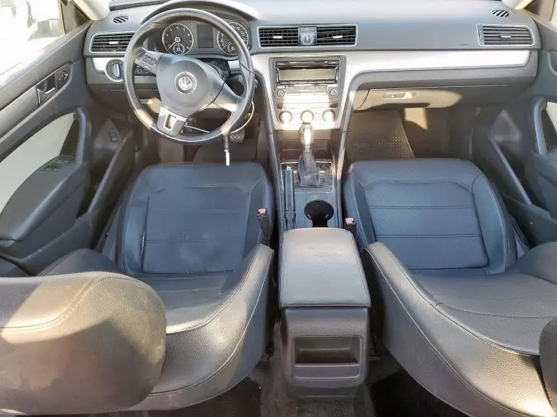 2015 VOLKSWAGEN PASSAT S  