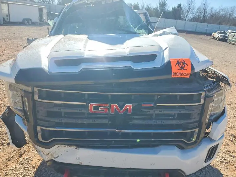 2021 GMC SIERRA K2500 AT4  