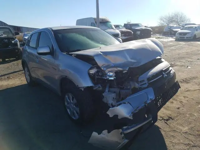 2019 MITSUBISHI RVR SE  