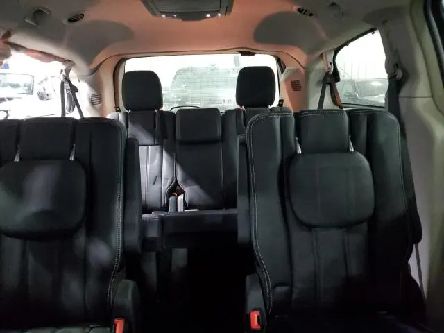 2011 CHRYSLER TOWN & COUNTRY TOURING L  