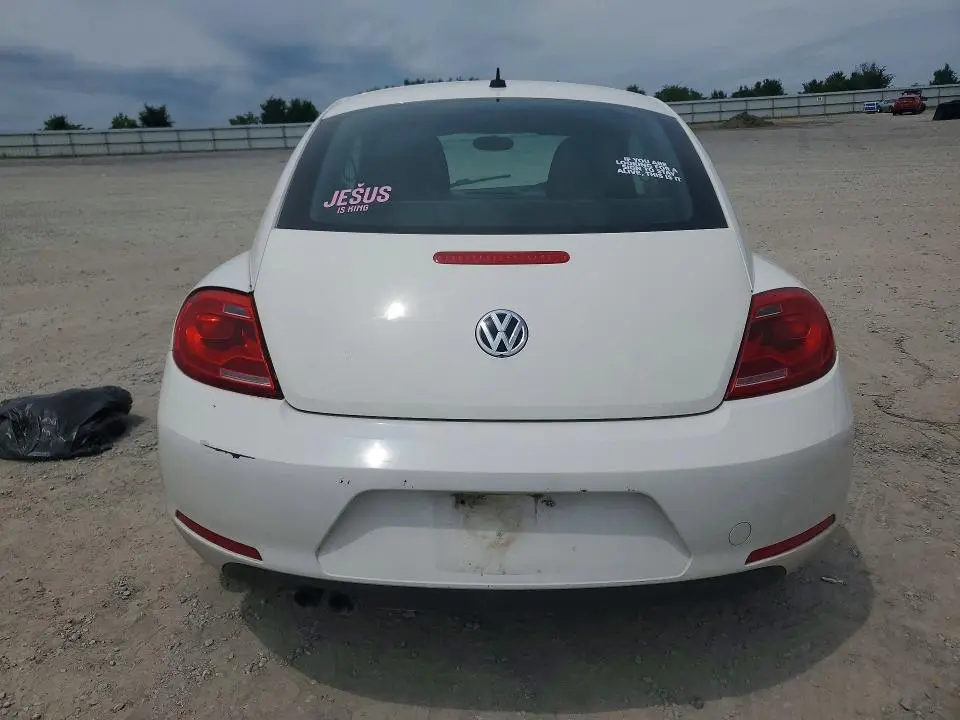 2013 VOLKSWAGEN BEETLE   