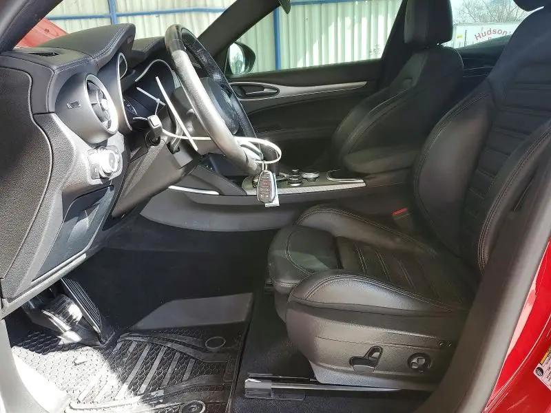 2022 ALFA ROMEO STELVIO TI  