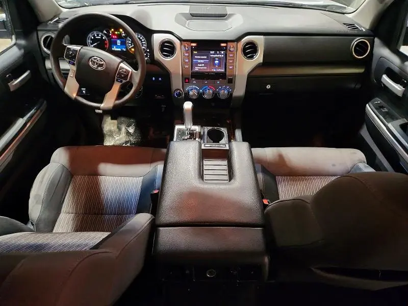 2015 TOYOTA TUNDRA SR5  