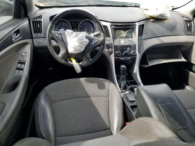 2011 HYUNDAI SONATA SE  