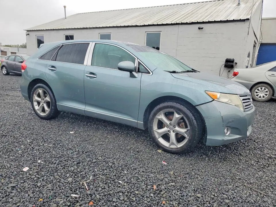 2011 TOYOTA VENZA AWD V6  