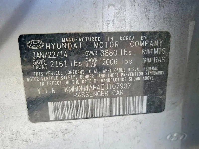 2014 HYUNDAI ELANTRA SE  