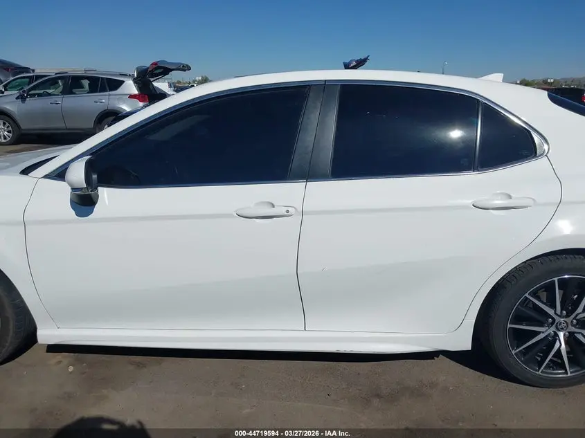 2021 TOYOTA CAMRY SE AWD