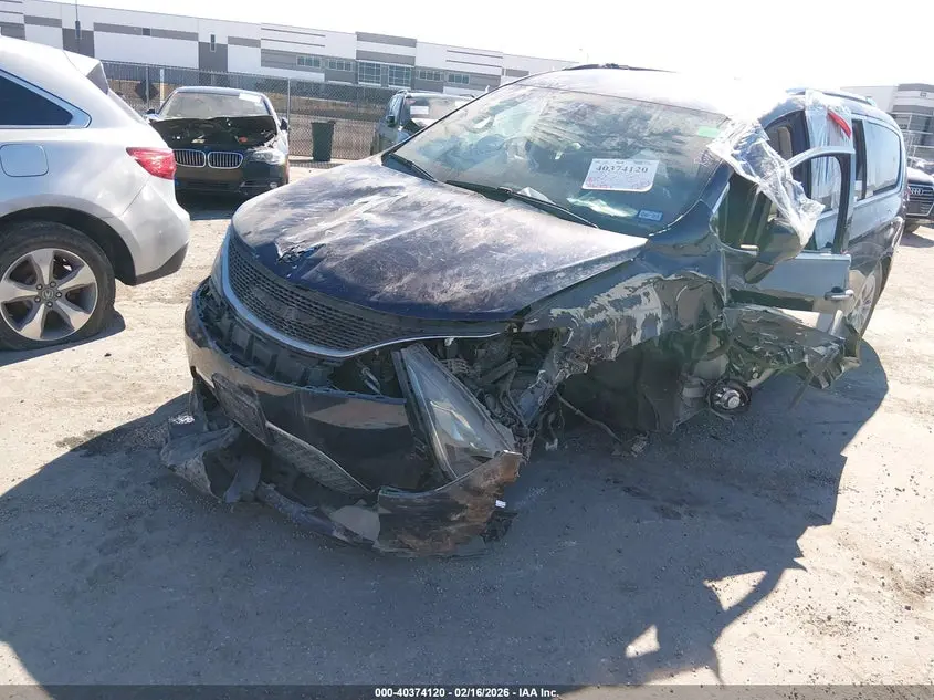 2019 CHRYSLER PACIFICA TOURING L