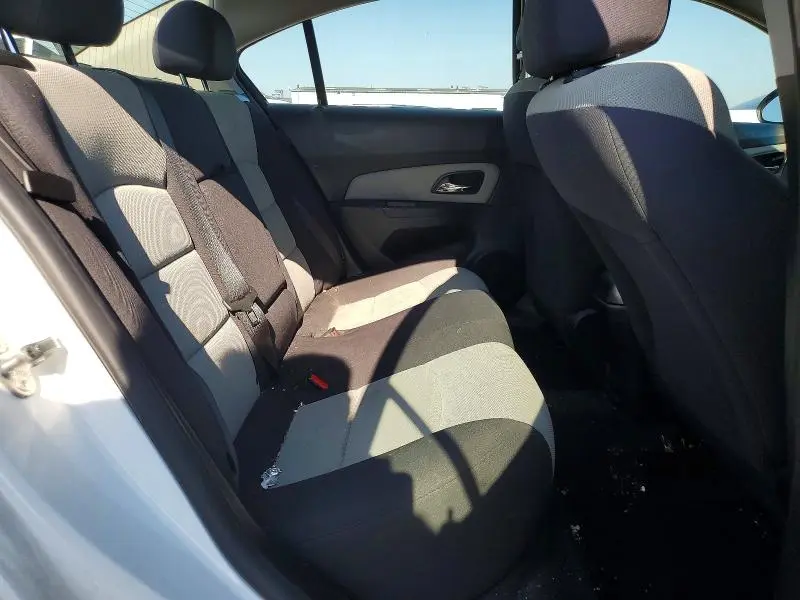 2014 CHEVROLET CRUZE LS  