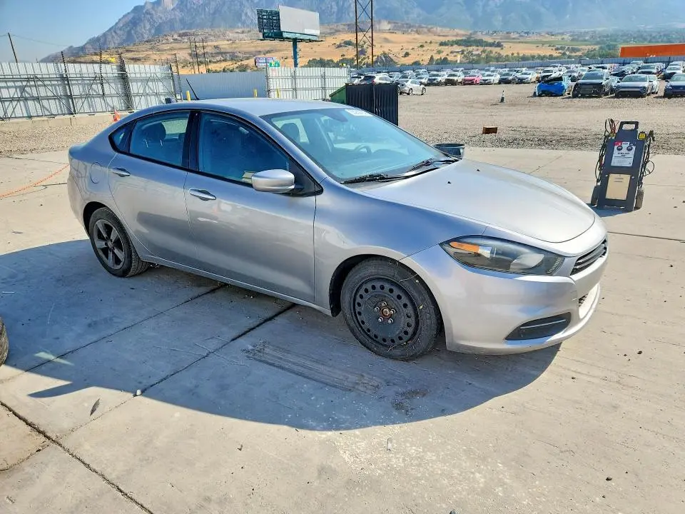 2015 DODGE DART SXT  