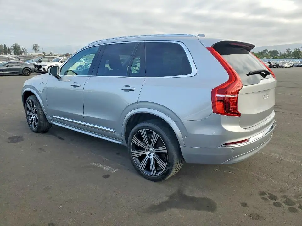 2024 VOLVO XC90 PLUS  