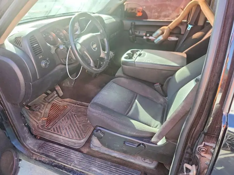 2011 CHEVROLET SILVERADO C1500 LT  
