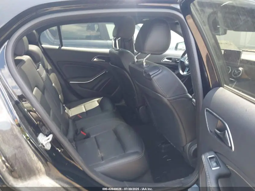 2016 MERCEDES-BENZ GLA 250 4MATIC