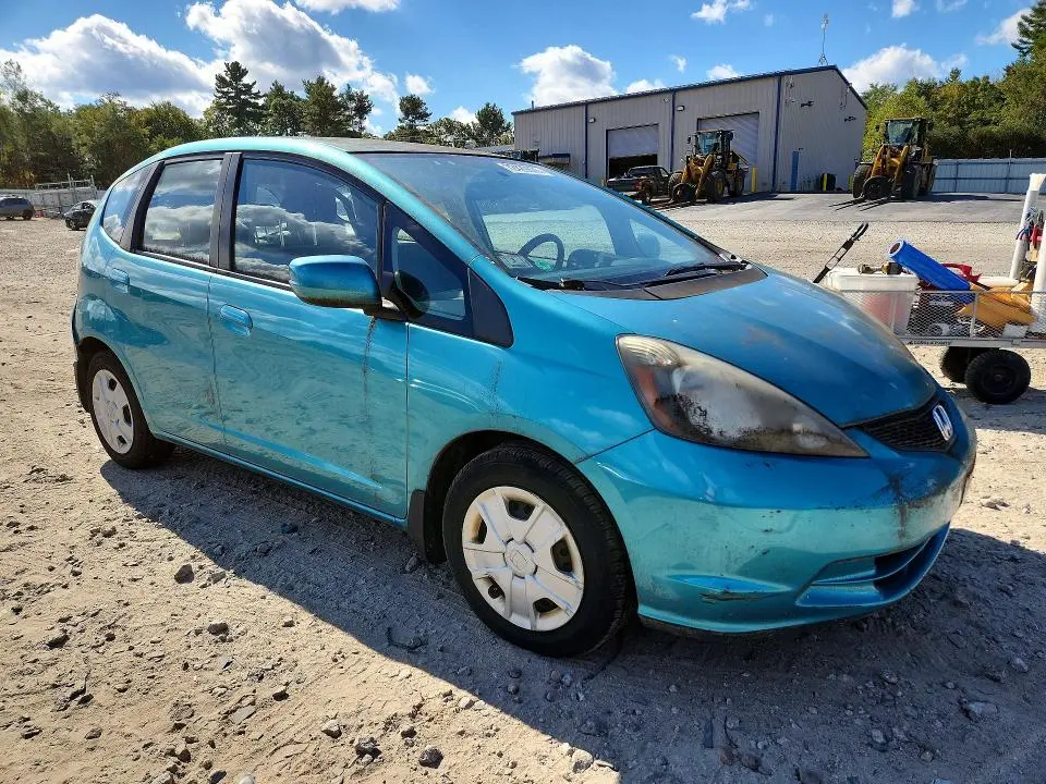 2013 HONDA FIT   