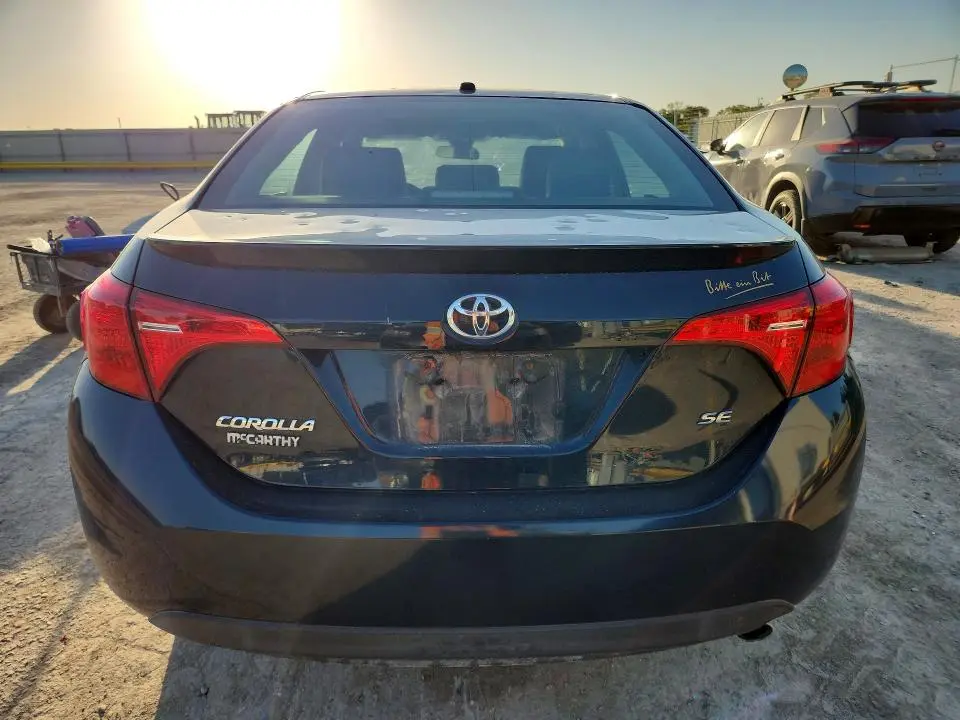 2019 TOYOTA COROLLA SE  