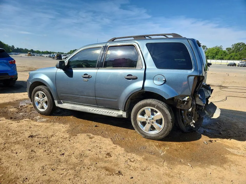 2011 FORD ESCAPE XLT  