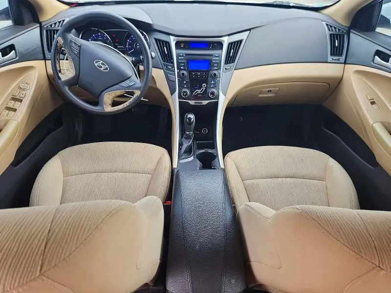 2013 HYUNDAI SONATA GLS  