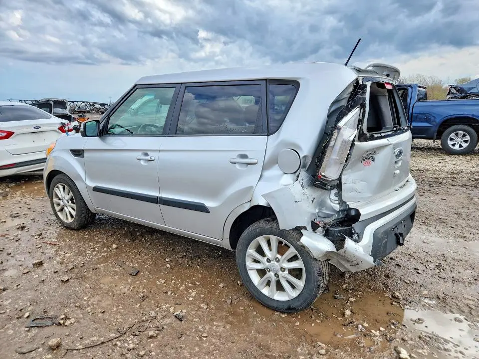 2012 KIA SOUL +  